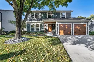 3632 Mountshannon Rd, Columbus, OH 43221 - Photo 1