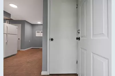 3216 Maize Road #10, Columbus, OH 43224 - Photo 9