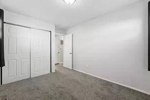 664 Georgian Dr, Columbus, OH 43228 - Photo 21