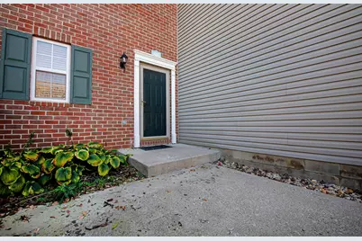 676 Spring Valley Drive, Lewis Center, OH 43035 - Photo 3