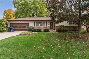 4286 Kenridge Dr, Columbus, OH 43220 - Photo 1