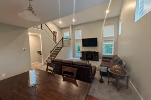 140 Delaware Dr, Delaware, OH 43015 - Photo 3