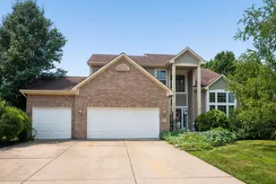 677 Montmorency Dr S, Pickerington, OH 43147 - Photo 1