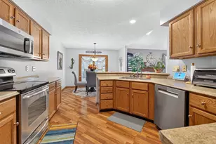 3542 Lake Louise Dr, Grove City, OH 43123 - Photo 5