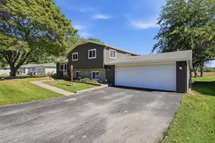 145 Gibson Ct, Tiffin, OH 44883 - Photo 3