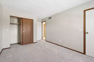 7403 Mapleleaf Blvd, Columbus, OH 43235 - Photo 29