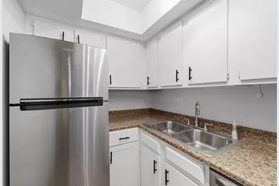 1301 Lake Shore Drive #199, Columbus, OH 43215 - Photo 11
