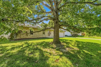 1849 Kempton Drive, Upper Arlington, OH 43220 - Photo 3