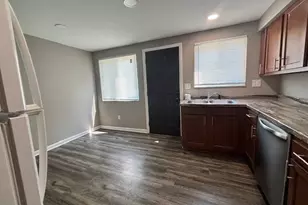 861 Oakland Park Ave, Columbus, OH 43224 - Photo 5