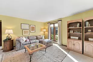 4261 Chaucer Ln, Columbus, OH 43220 - Photo 11