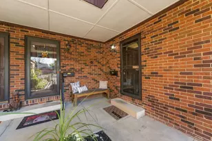 4261 Chaucer Ln, Columbus, OH 43220 - Photo 5