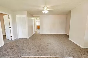 30 Market St, Bloomingburg, OH 43106 - Photo 7