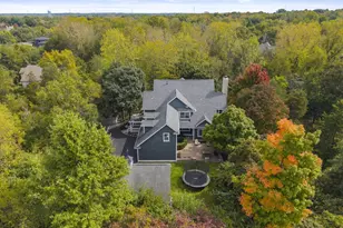 9776 Erin Woods Dr, Dublin, OH 43017 - Photo 3