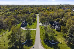 9776 Erin Woods Dr, Dublin, OH 43017 - Photo 87