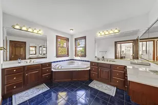 9776 Erin Woods Dr, Dublin, OH 43017 - Photo 41