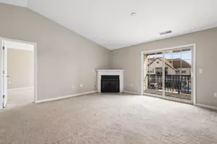 707 Hidden Springs Dr, Lewis Center, OH 43035 - Photo 17