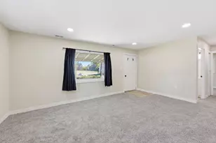 231 N George St, Lancaster, OH 43130 - Photo 7