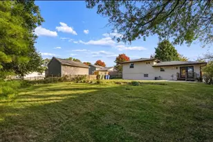 3186 Valleywood Dr, Columbus, OH 43223 - Photo 37
