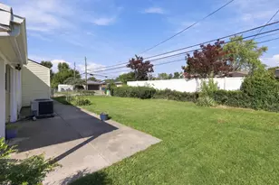 4126 Rickenbacker Ave, Columbus, OH 43213 - Photo 9