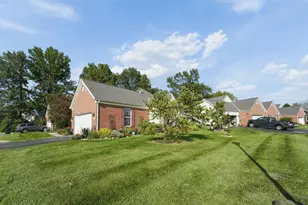 5998 Naughten Pond Dr, Columbus, OH 43213 - Photo 3