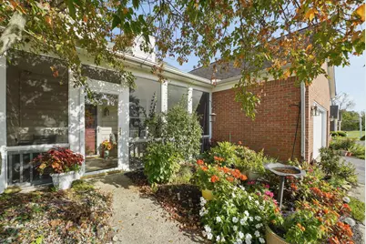 5998 Naughten Pond Drive, Columbus, OH 43213 - Photo 5