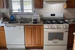 1339 Elmwood Ave, Grandview Heights, OH 43212 - Photo 5