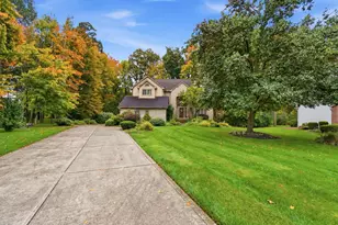 1237 Whispering Meadow Ct, New Albany, OH 43054 - Photo 1