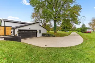 6730 Albanyview Dr, Westerville, OH 43081 - Photo 9