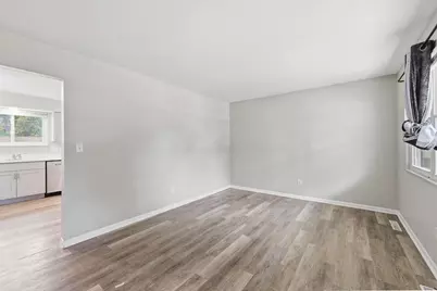 [Address not provided], Columbus, OH 43232 - Photo 7