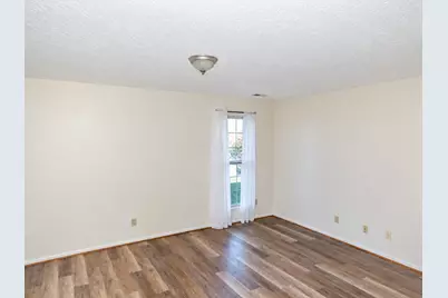 1054 Esther Drive, Columbus, OH 43207 - Photo 5