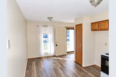 1054 Esther Drive, Columbus, OH 43207 - Photo 7