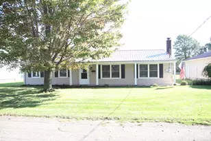 701 Larwill St, Crestline, OH 44827 - Photo 1