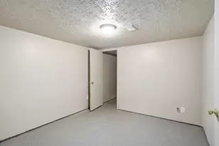 4996 Palmetto St, Columbus, OH 43228 - Photo 31