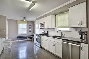 487 Demorest Rd, Columbus, OH 43204 - Photo 11