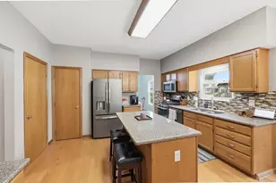 1111 Rousseau Ln, Galloway, OH 43119 - Photo 11