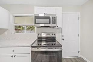 87 Woodlawn Ave, Columbus, OH 43228 - Photo 17