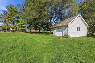 6336 Clover Meadow Ct, Galloway, OH 43119 - Photo 5