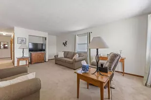 4582 Etna Rd, Columbus, OH 43213 - Photo 7