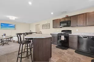 396 Nells Wy, Lockbourne, OH 43137 - Photo 7