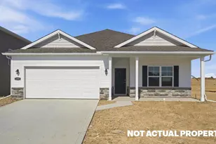 254 Vine Grv Dr, Circleville, OH 43113 - Photo 1