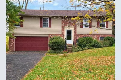 895 Forest Hills Road, Heath, OH 43056 - Photo 1