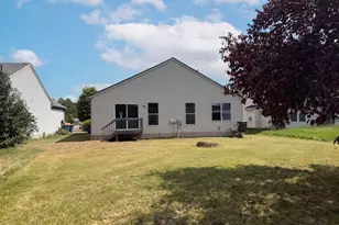 3223 Berkley Pointe Dr, Columbus, OH 43230 - Photo 5