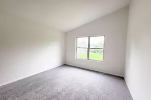 3223 Berkley Pointe Dr, Columbus, OH 43230 - Photo 25