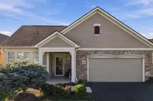 71 Courtyard Crossing Dr, Powell, OH 43065 - Photo 1