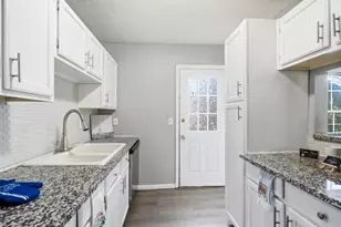 4348 Eagle View Ct, Columbus, OH 43228 - Photo 21