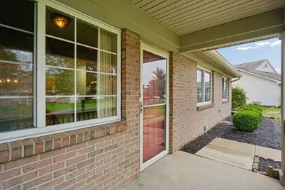 4298 Wincove Drive, Groveport, OH 43125 - Photo 5