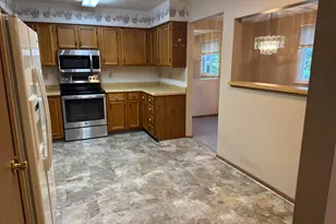 5885 Beechcroft Rd, Columbus, OH 43229 - Photo 7