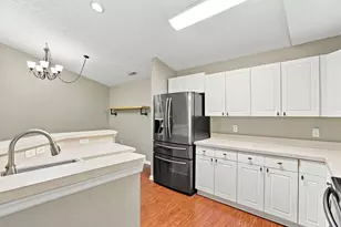 1870 Berrancher Dr, Columbus, OH 43228 - Photo 13