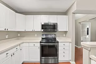 1870 Berrancher Dr, Columbus, OH 43228 - Photo 17
