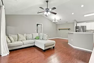 1870 Berrancher Dr, Columbus, OH 43228 - Photo 11